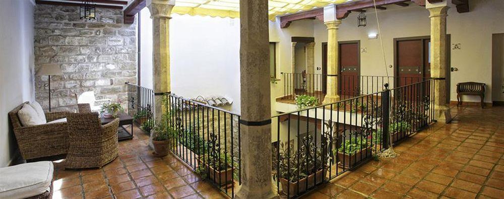 Alvaro De Torres Boutique Убеда Экстерьер фото