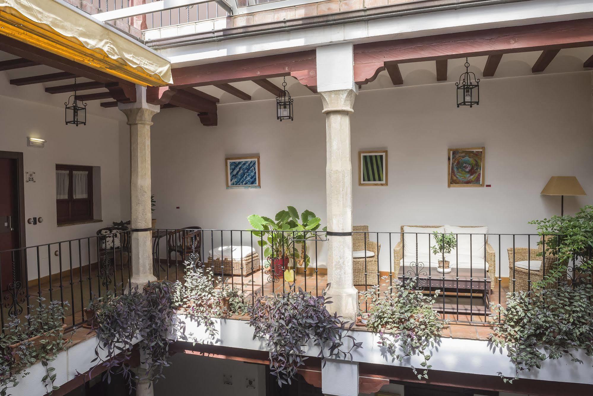 Alvaro De Torres Boutique Убеда Экстерьер фото
